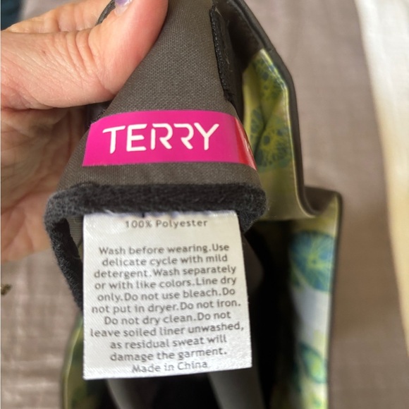 Terry Metro front zip bike Skirt with Front Slit pockets and great detail - Picture 4 of 7